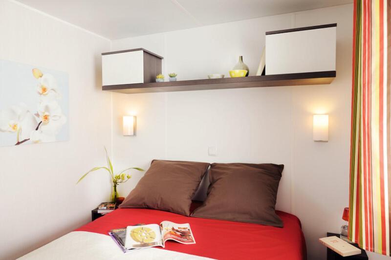 Camping De La Cote Des Legendes Brignogan-Plages Quarto foto